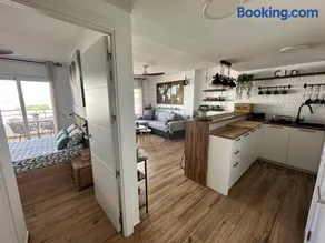 Sunsetmare Vacational Apartment - Image 1