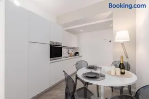 Buenos Aires Suite - Image 4