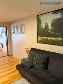 Little house - Image 5