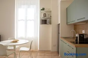 Levante -Walking distance to Center- Free Onsite Parking - Image 2