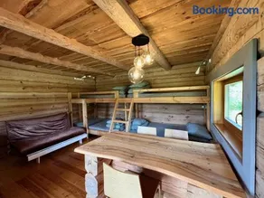 Lakeside cabin with saunas, hot-tub options - Image 4