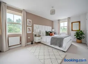Modern 3-Bed plus Office - Walk to Bicester Village - Image 5
