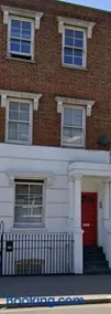West Kensington Apartments C - 5 mins to station - Image 2