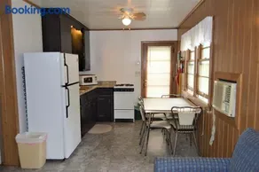 Baileys Sunset Cottages - Image 4