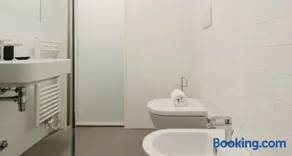 Modern Apartment between Como & Milan - Image 2