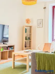 Central Geneva Cozy Apartment - Image 1