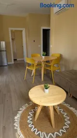 Kron Apart Hotel Golem - Image 3