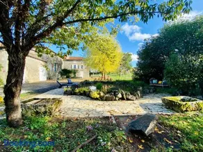 Le Pavillon, Grand Manoir du XVIIe avec Piscine, Bain Nordique et accès privé à la Charente - Image 3