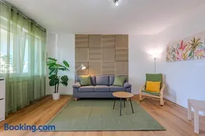 3 Rooms, 15 minuti da Malpensa, Parking, Self check in - Image 1