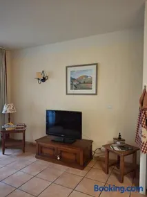 Appartement avec piscine et wifi SJPP UHART CIZE - Image 1