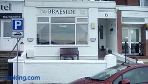 The braeside families and couples - Image 1