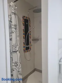 Bel appartement de plein pied avec jardin privé - Image 2
