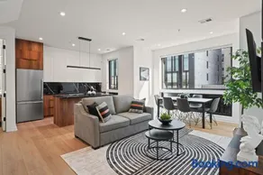 Huxley 6 Elegant Penthouse Heart of Downtown DC - Image 3
