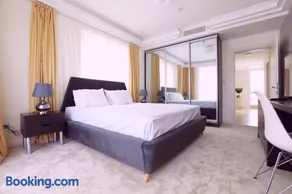 33rd floor luxury apartment spa & fitness - Image 4
