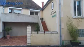 Le Cocoon De Sacha - Image 2