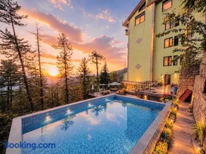 Aachman Nature Valley Resort MASHOBRA - with swimming pool - Image 1