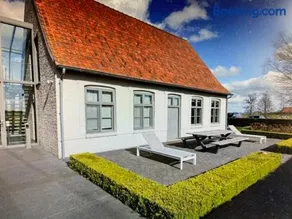 SCHRAVENHOEk met indoorzwembad en sauna - Image 1