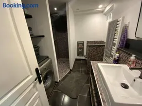 Petite maison de village - Image 1