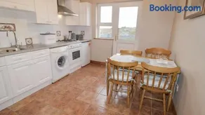 Breezy Point Accommodation - Image 3