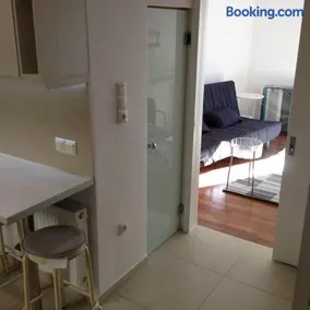 Velvendou 36A Apartment - Image 1