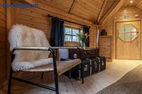 Loganlea Cabin - Image 5