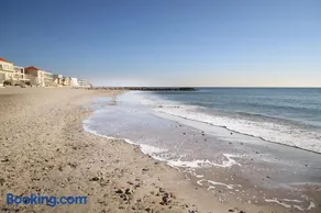 T2 Label Plage Piscine Proche Mer Parking Palavas - Image 3