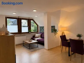Modern apartment with terrace & parking - Image 2