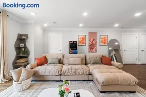 Orange's Oasis - Image 2