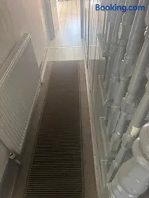 28 francis rd - Image 4