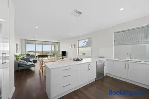 Meander - Port Noarlunga South - C21 SouthCoast Holidays - Image 3