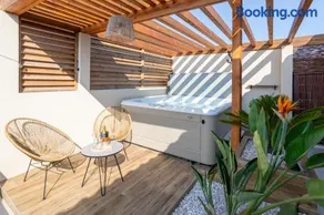 L'entre deux-suite romantique - jacuzzi privatif - clim réversible - wifi - Image 2