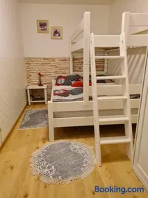 Wohnung am Grünen, Nähe Stadtzentrum und Hauptbahnhof, WLAN inklusive - Image 4