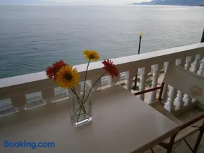 Antonios Rooms - Image 3