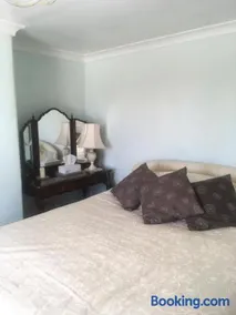 West Wold Farm House B&B - Image 4
