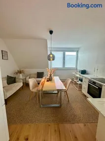 Geräumige Wohnfühloase mit 3 Schlafzimmern - Image 1
