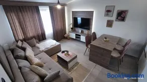 La Vie En Rose - Milmari Resort - Image 3