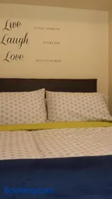 17 The Green Holiday Apartment - Image 2