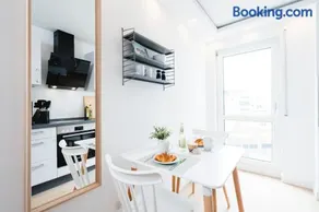 BellaBene modernes Studioapartment in zentraler Lage mit Balkon, Arbeitsplatz, Parkplatz - Image 2
