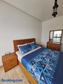 Apartment place italie - Image 4