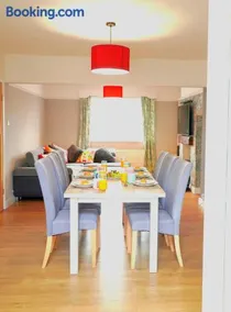 The Skipton Retreat Yorkshire Dales I Private Garden I WiFi I Parking - Image 3
