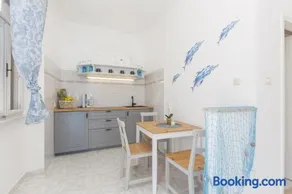 HEA APARTMENTS - Image 1