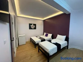 Lyon House Hotel - Image 2