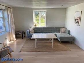 Modern house, views over the fields 5 min to beach - Image 2