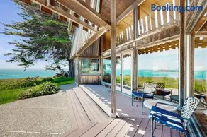 Curtis-Moulton Retreat - Image 1