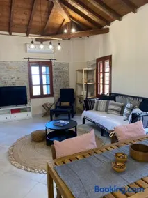 Koumara Stone House - Image 3