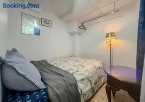 Bel Air Apartment, Free Parking and High-Speed Wi-Fi - Image 2