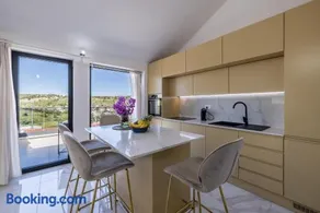 Luxury Apartments Immortelle Sutivan - Image 2