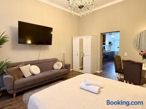 Elegant Apartment in a Classic Period Building in Ölberg - Image 2