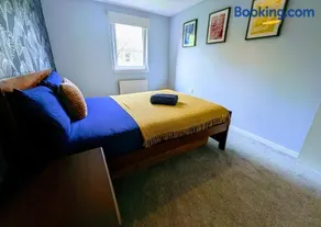 Spacious 2BD flat close to City Centre great area - Image 5