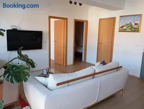Apartman Zagreb , with balcony and FREE parking - Image 3